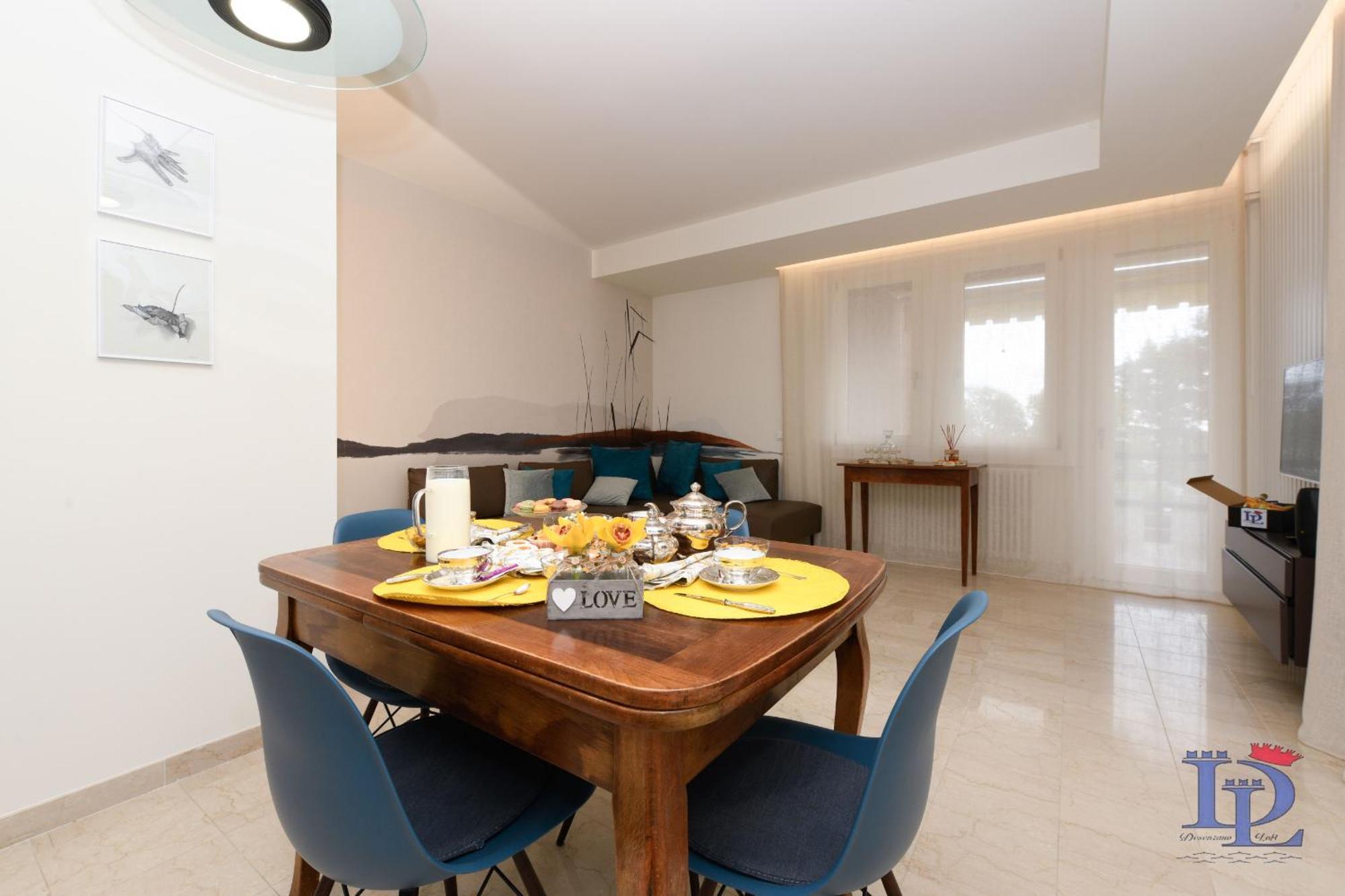 Desenzanoloft Official Partner Marriott Homes & Villas - Imperium Desenzano del Garda Buitenkant foto